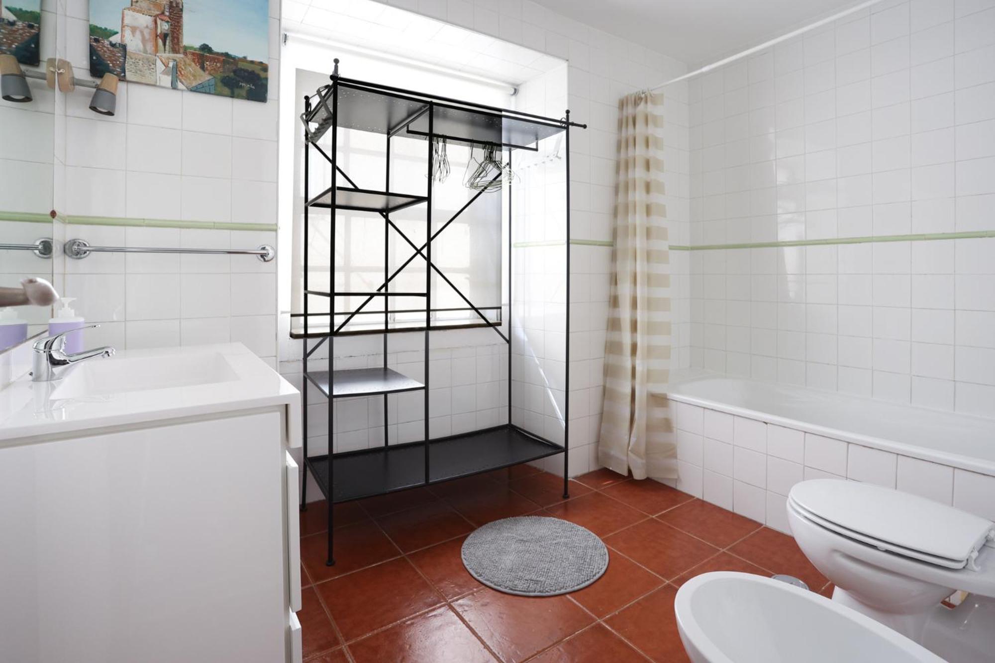 City Center Apt In Lively Bairro Alto! Lisbon Exterior photo